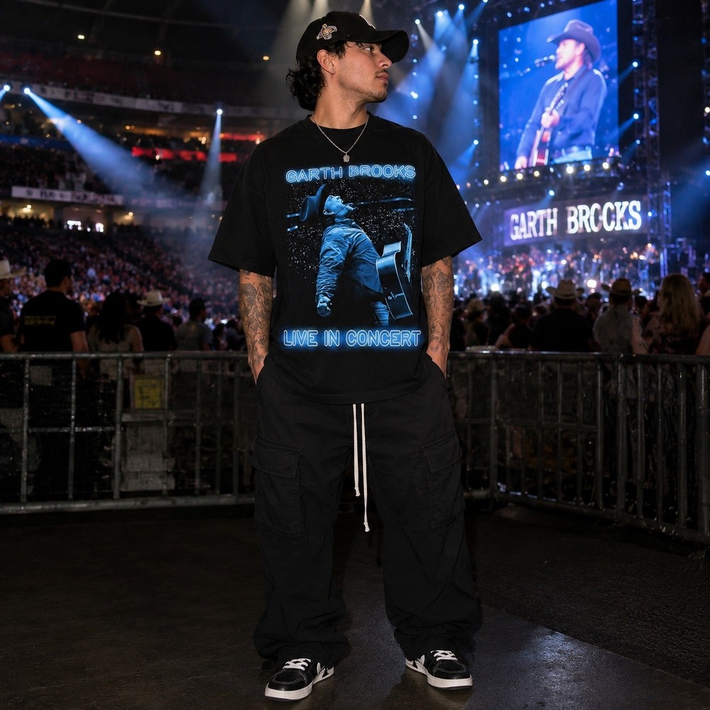 Garth Brooks Live In Concert T-Shirt Mens XL Black Graphic Country Music Tee